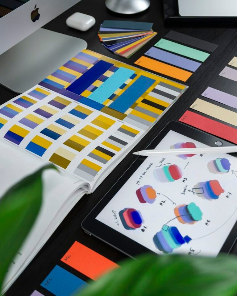 فلايرات وبروشورات تسويقية (Flyers & Brochures)